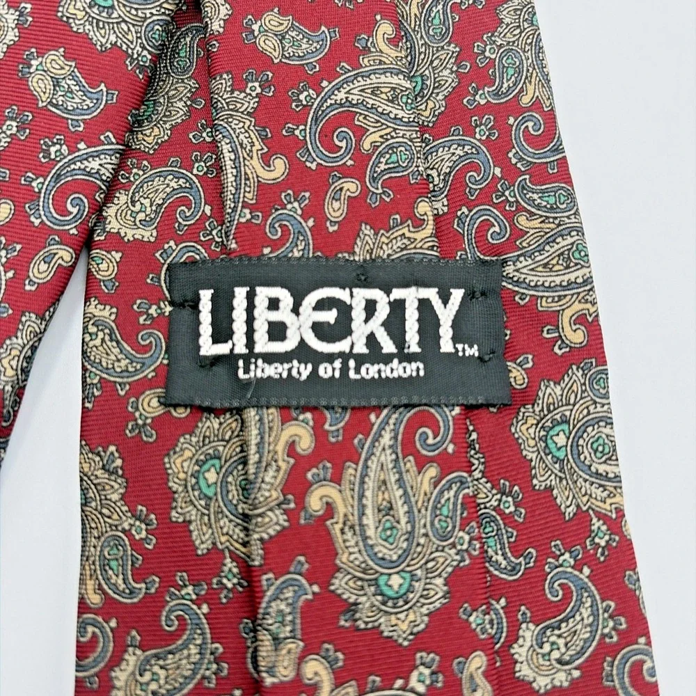 Liberty of London Necktie Mens OS Red Paisley Silk Made in USA Vintage Tie